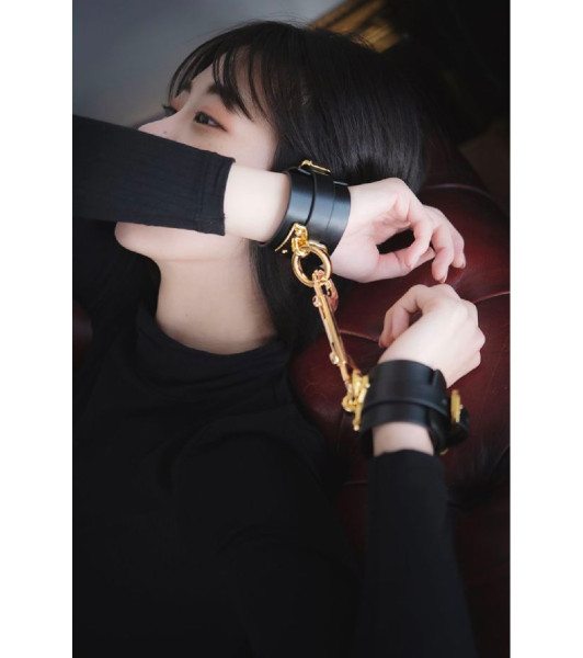 Luxury Italian Leather Handcuffs UPKO - 24 - notaboo.es