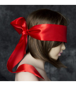Satin blindfold, 150 cm x 7.5 cm, red - notaboo.es