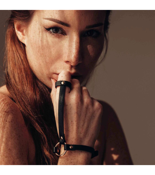 MAZE - Arnés Brazalete de Mano Negro - 2 - notaboo.es